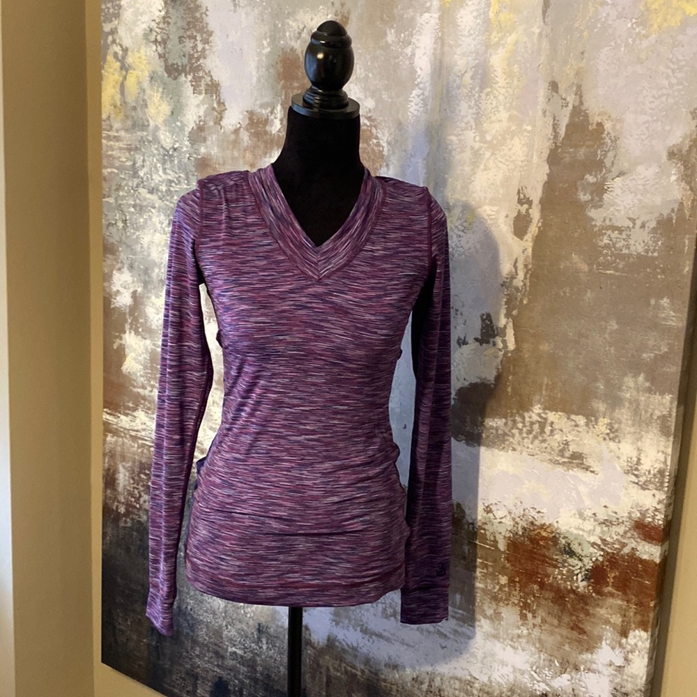 Cuddle Duds Flex Fit top